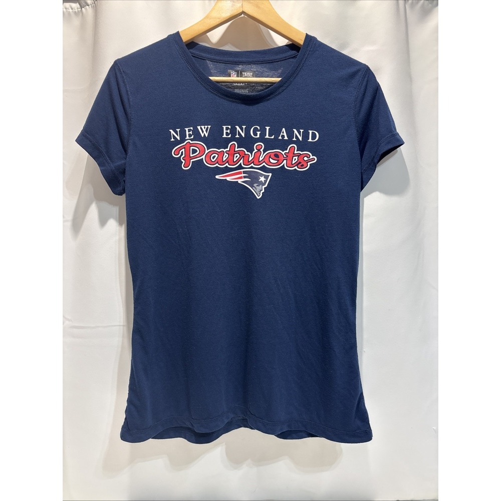 New England Patriots Women's V Neck Shirt Navy Blue L NFL Team Apparel Football